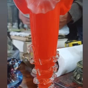 Variedad en adornos de decoracion, muebles, arañas de techo